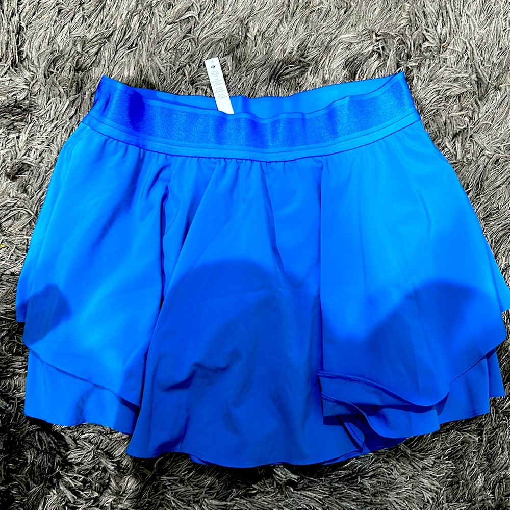Lululemon Court Rival high rise tennis skirt - size 10